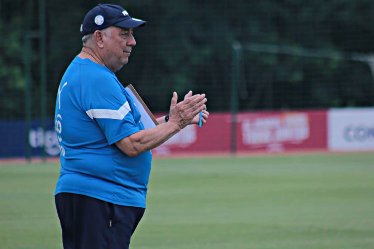 Carlos Jara Saguier, entrenador de la Selecci&oacute;n Paraguay Sub-23