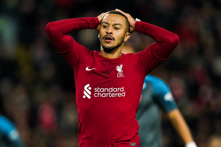 EN N&Uacute;MEROS: el derrumbe de Thiago Alc&aacute;ntara despu&eacute;s de su partida de Bayern Munich