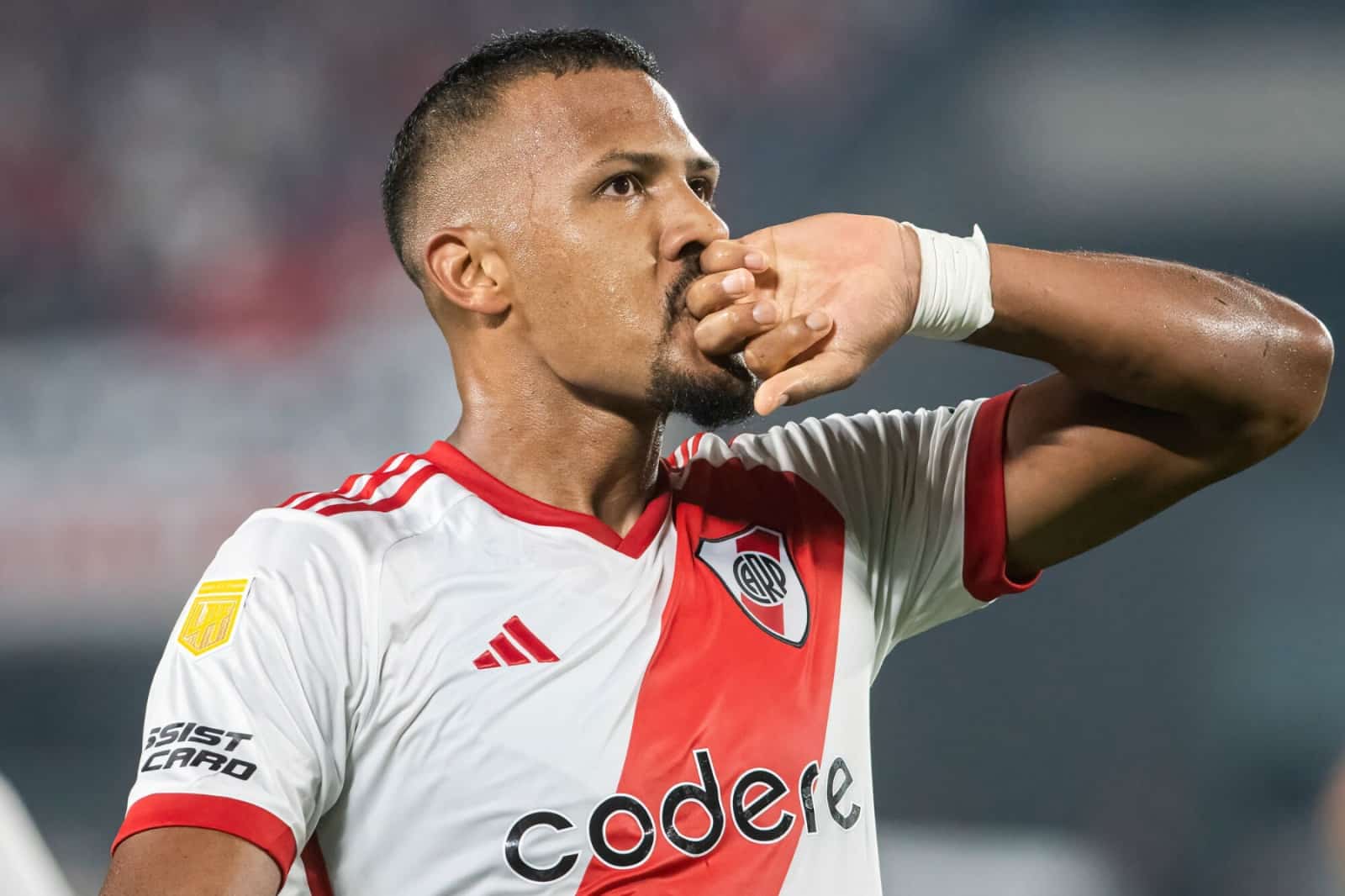 salomon-rondon-marcado-7-ligas-que-paises-ha-anotado