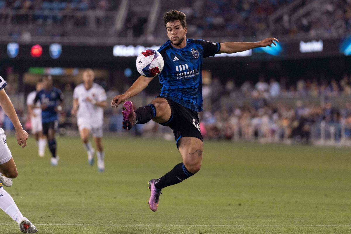 cade-cowell-jugara-en-chivas-santiago-gimenez-julian-qui&ntilde;ones-no