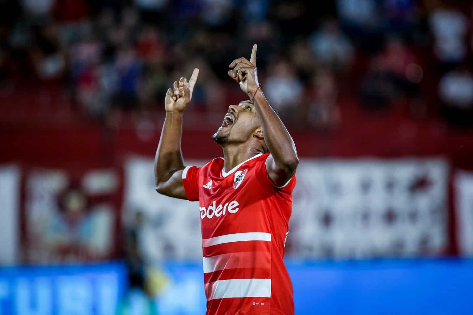 salomon-rondon-marcado-7-ligas-que-paises-ha-anotado