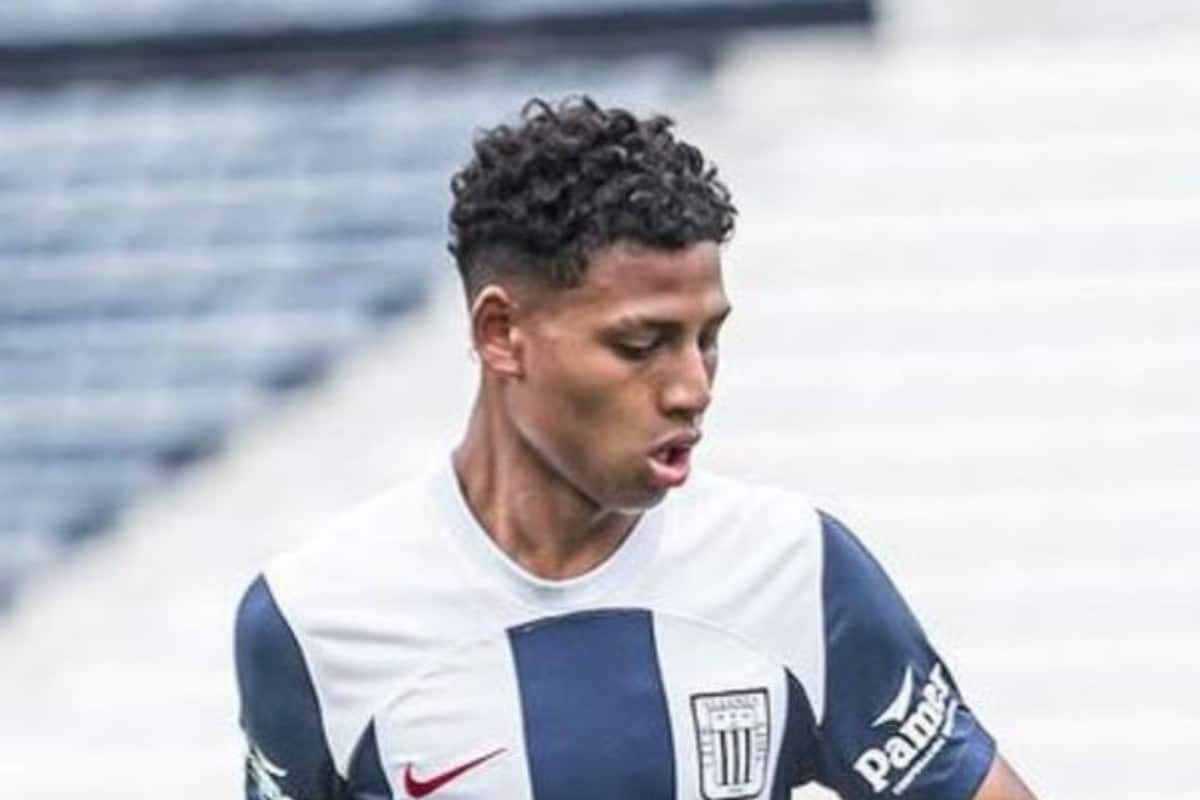 Adriano Neciosup, la joya del futbol peruano | Cortes&iacute;a: Alianza Lima