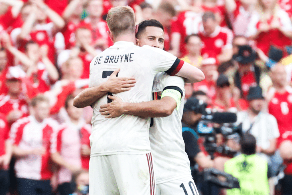 Kevin De Bruyne y Eden Hazard