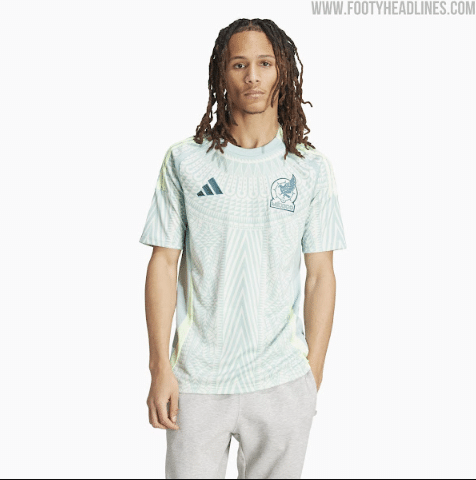 La playera de visitante