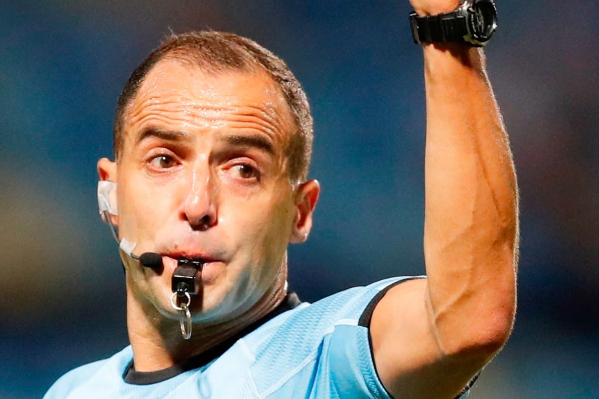 Qui&eacute;n es Esteban Ostojich, el &aacute;rbitro del Per&uacute; vs Colombia por la Fecha 7 de las Eliminatorias | Icon Sport