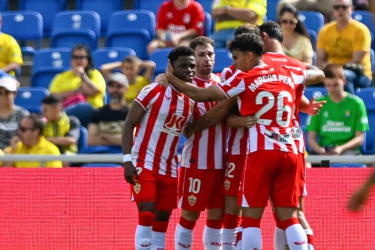 El milagro de los tres d&iacute;as libres en el equipo de C&eacute;sar Montes: Almer&iacute;a vuelve a ganar en el debut de Pepe Mel