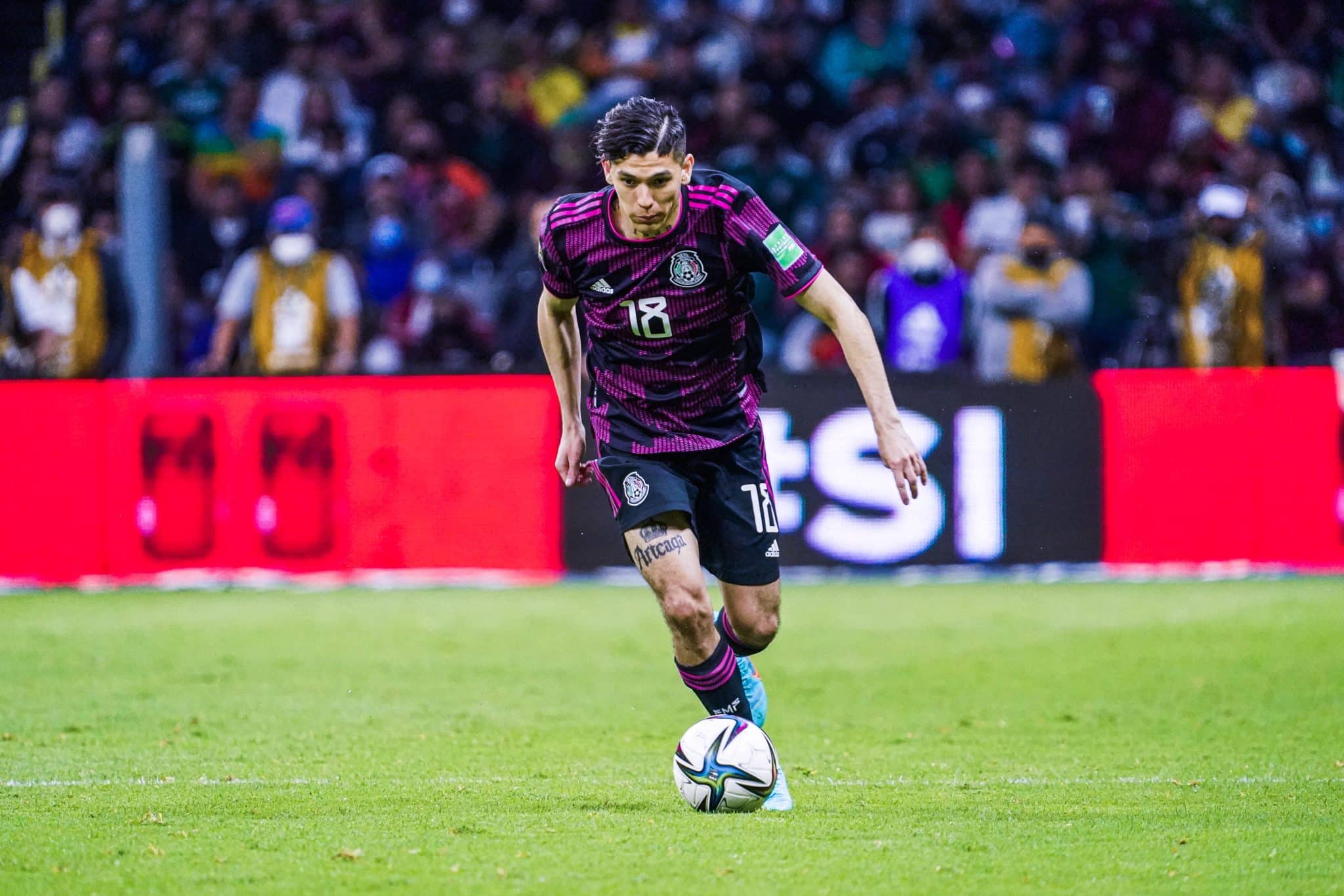 &iquest;Cu&aacute;les son los futbolistas que m&aacute;s viajan en la fecha FIFA?