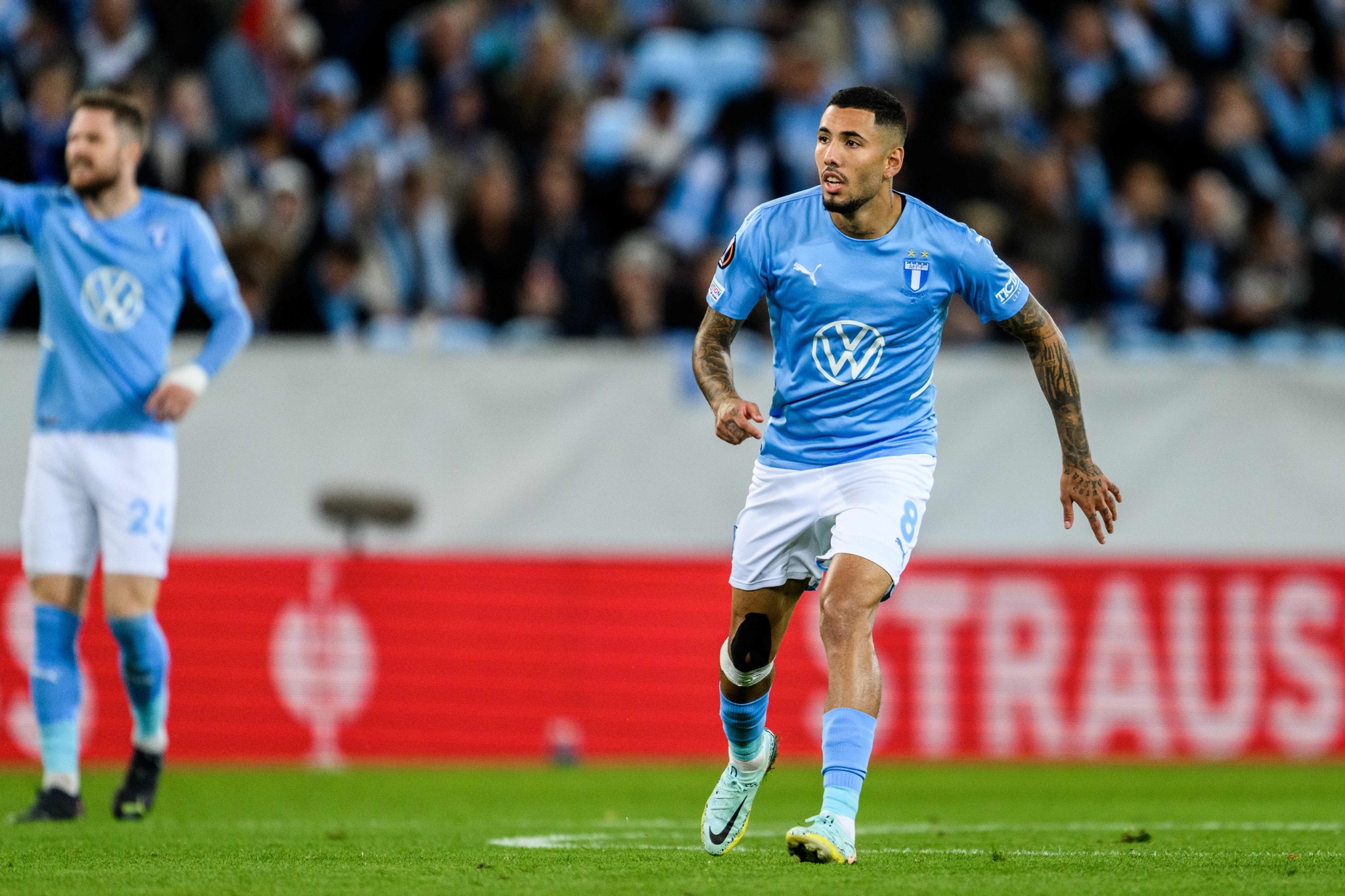 Adem&aacute;s de Luis Adv&iacute;ncula, qu&eacute; otros futbolistas peruanos adquirieron la nacionalidad espa&ntilde;ola