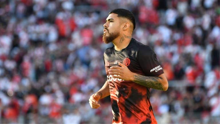 &iexcl;Muro y arquitecto! Paulo D&iacute;az, la pieza clave que consolida la defensa y el juego de River, &iquest;el nuevo l&iacute;der del Millonario?