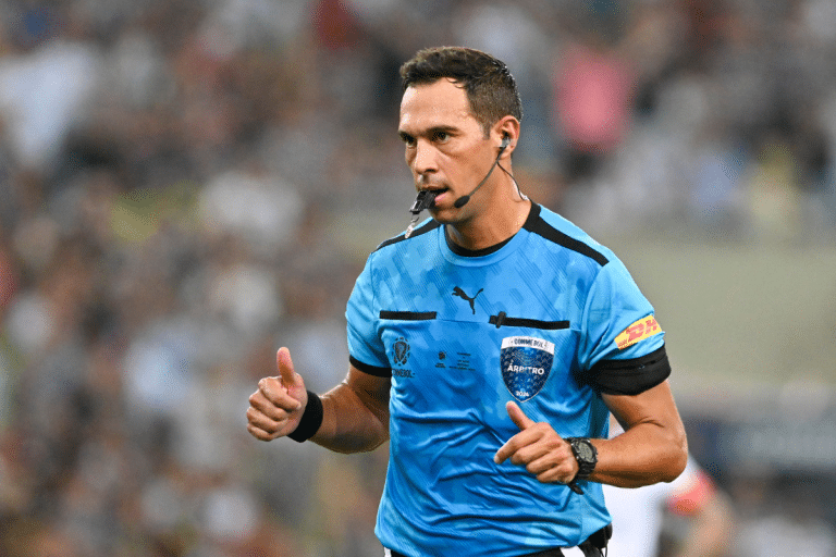 &iquest;Qui&eacute;nes son los &aacute;rbitros sudamericanos designados para la Eurocopa 2024?