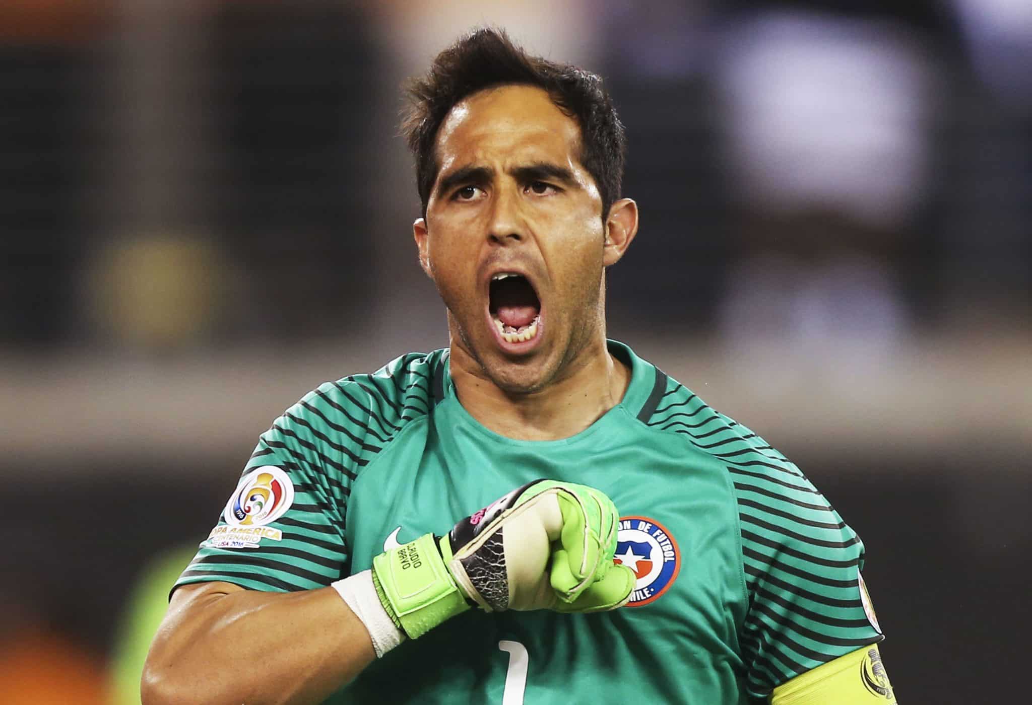 Claudio Bravo en la Copa Am&eacute;rica