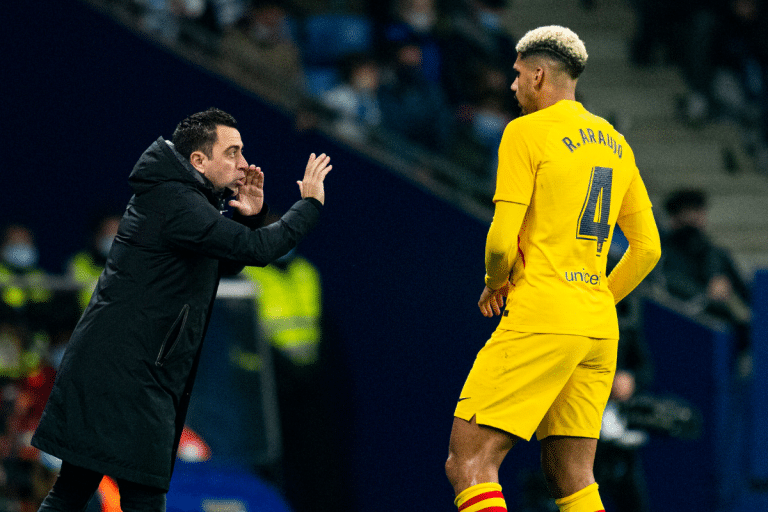 &iquest;SUFICIENTES? Los latinos con los que contar&iacute;a Xavi hern&aacute;ndez en el Barcelona para la temporada 2024-25