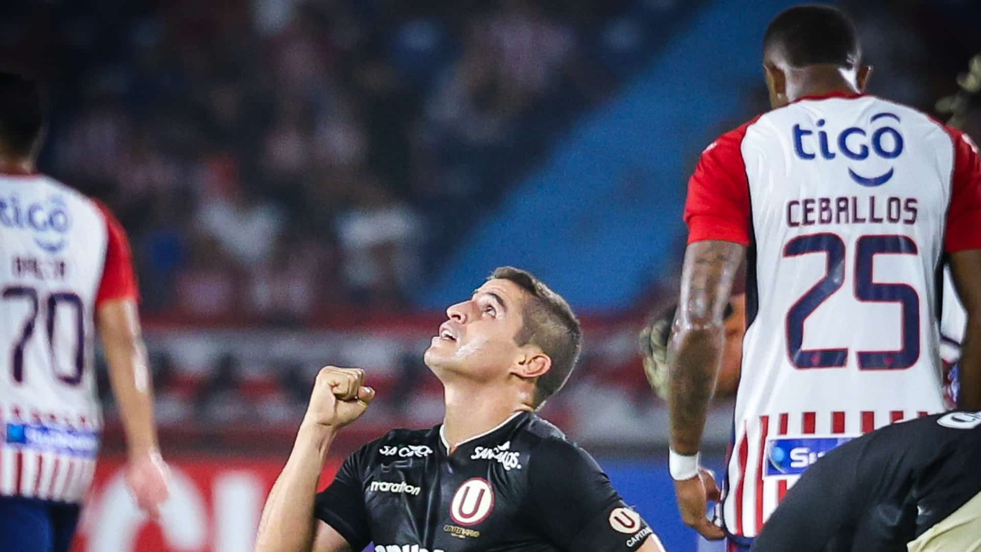 Universitario vs JunIor | Cortes&iacute;a: Universitario