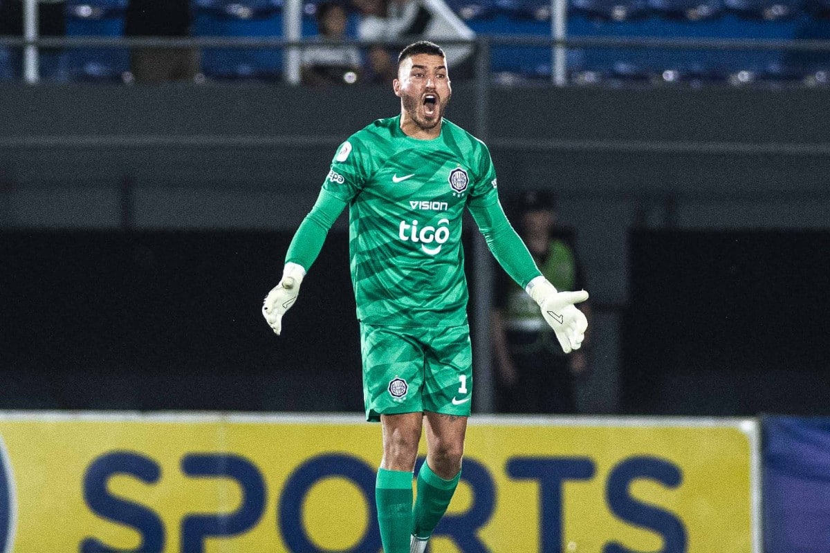 Los arqueros uruguayos m&aacute;s destacados en el extranjero