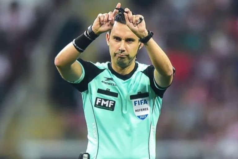 Qui&eacute;n es C&eacute;sar Ramos, el &aacute;rbitro del Uruguay vs Colombia por la Semifinal de la Copa Am&eacute;rica 2024