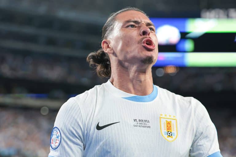Qué sanción arriesga Darwin Núñez por irse a los golpes con hinchas colombianos tras la eliminación de Uruguay