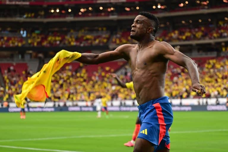 Jhon C&oacute;rdoba: el &lsquo;9&rsquo; que debe frenar la defensa de Uruguay, &iquest;cu&aacute;ntos goles y asistencias acumula en la Copa Am&eacute;rica 2024?