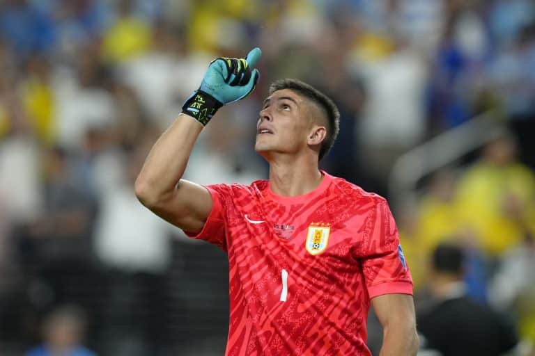 Sergio Rochet o Fernando Muslera, &iquest;qui&eacute;n tiene mejor rendimiento en el arco de Uruguay?