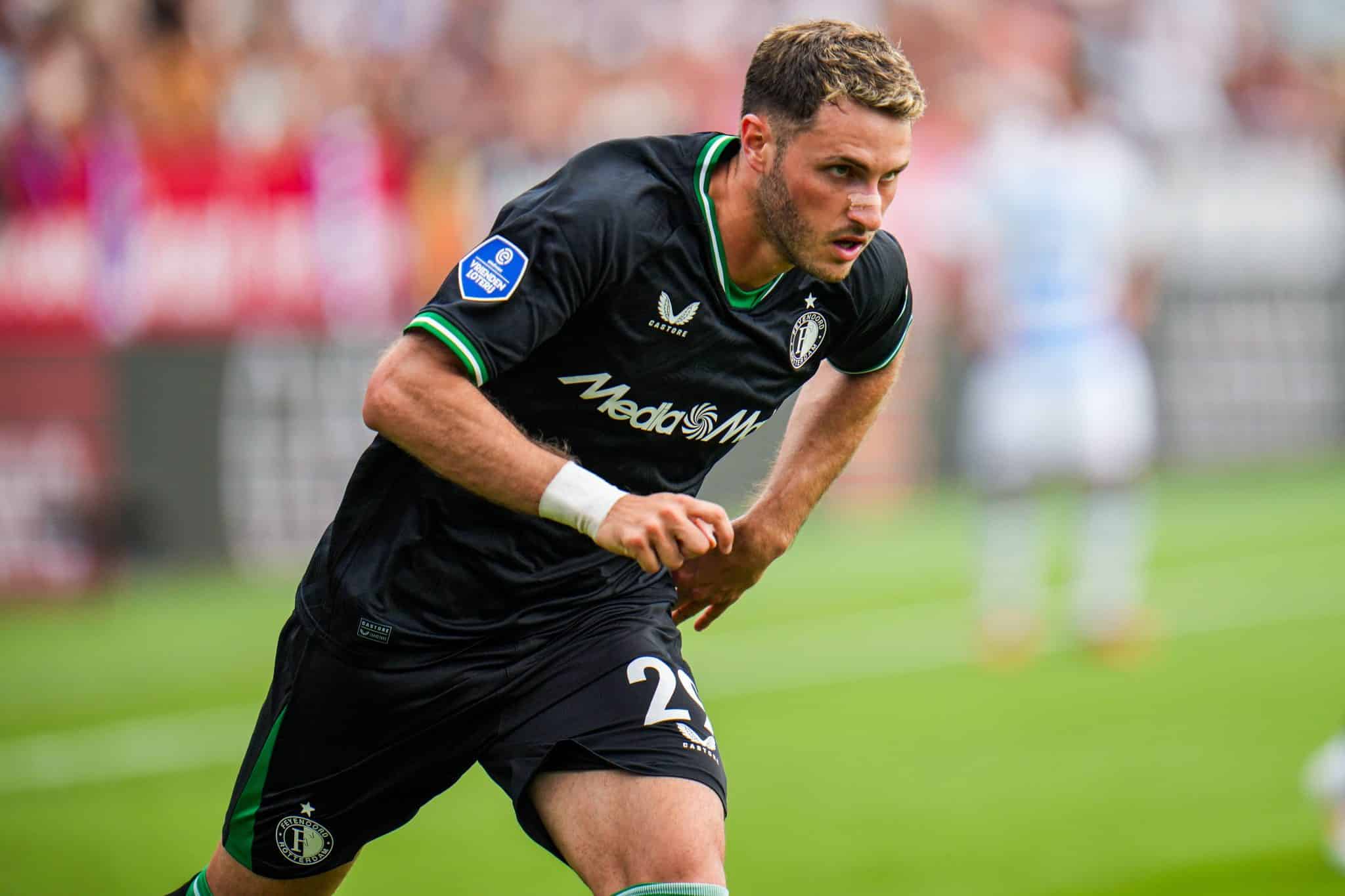 Cu&aacute;ntos dobletes lleva Santiago Gim&eacute;nez en su carrera, cu&aacute;ntos goles lleva en su carrera Santiago Gim&eacute;nez