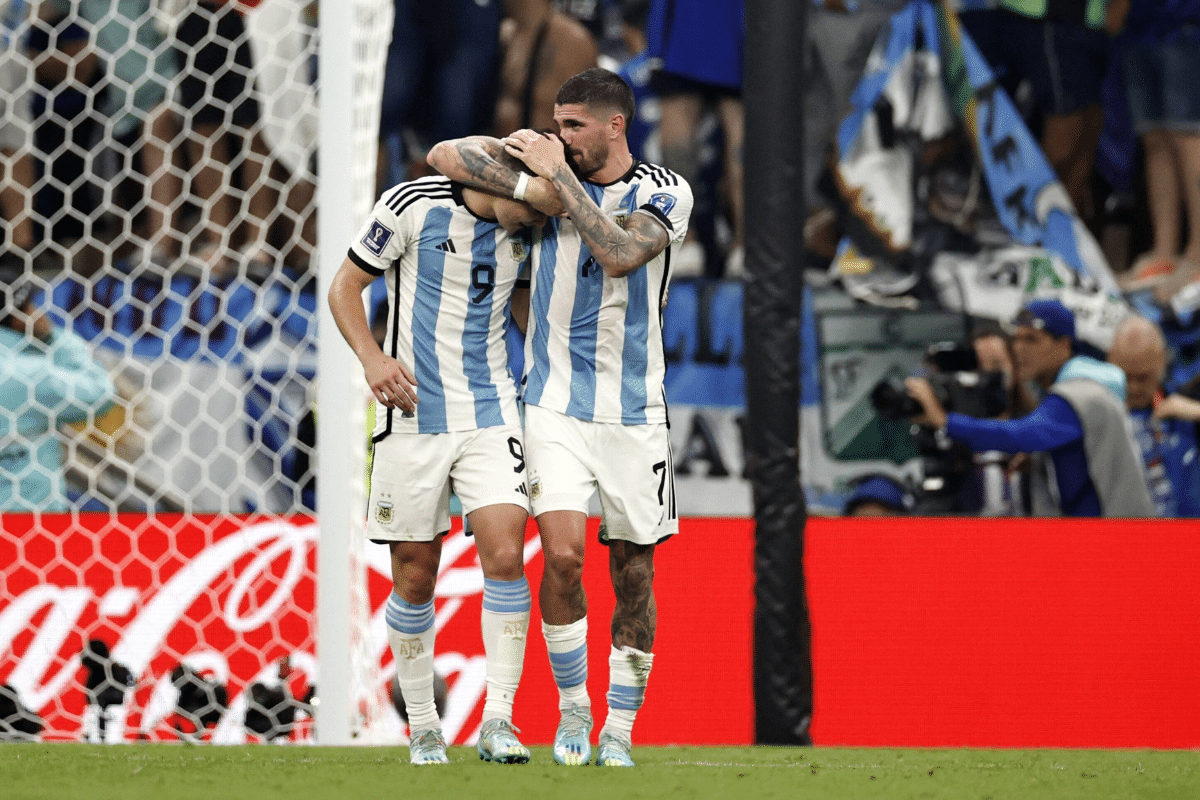 Juli&aacute;n &Aacute;lvarez Rodrigo De Paul