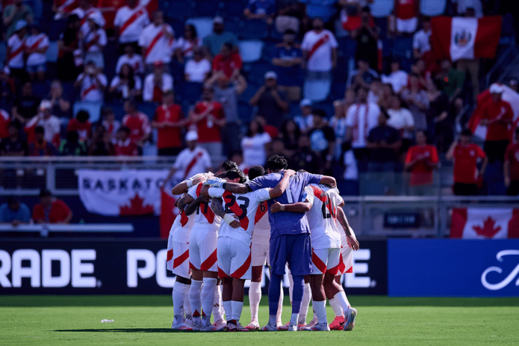 Selecci&oacute;n Per&uacute;
