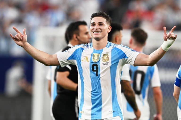 Qui&eacute;n es Fernando Hidalgo, el representante de Juli&aacute;n &Aacute;lvarez