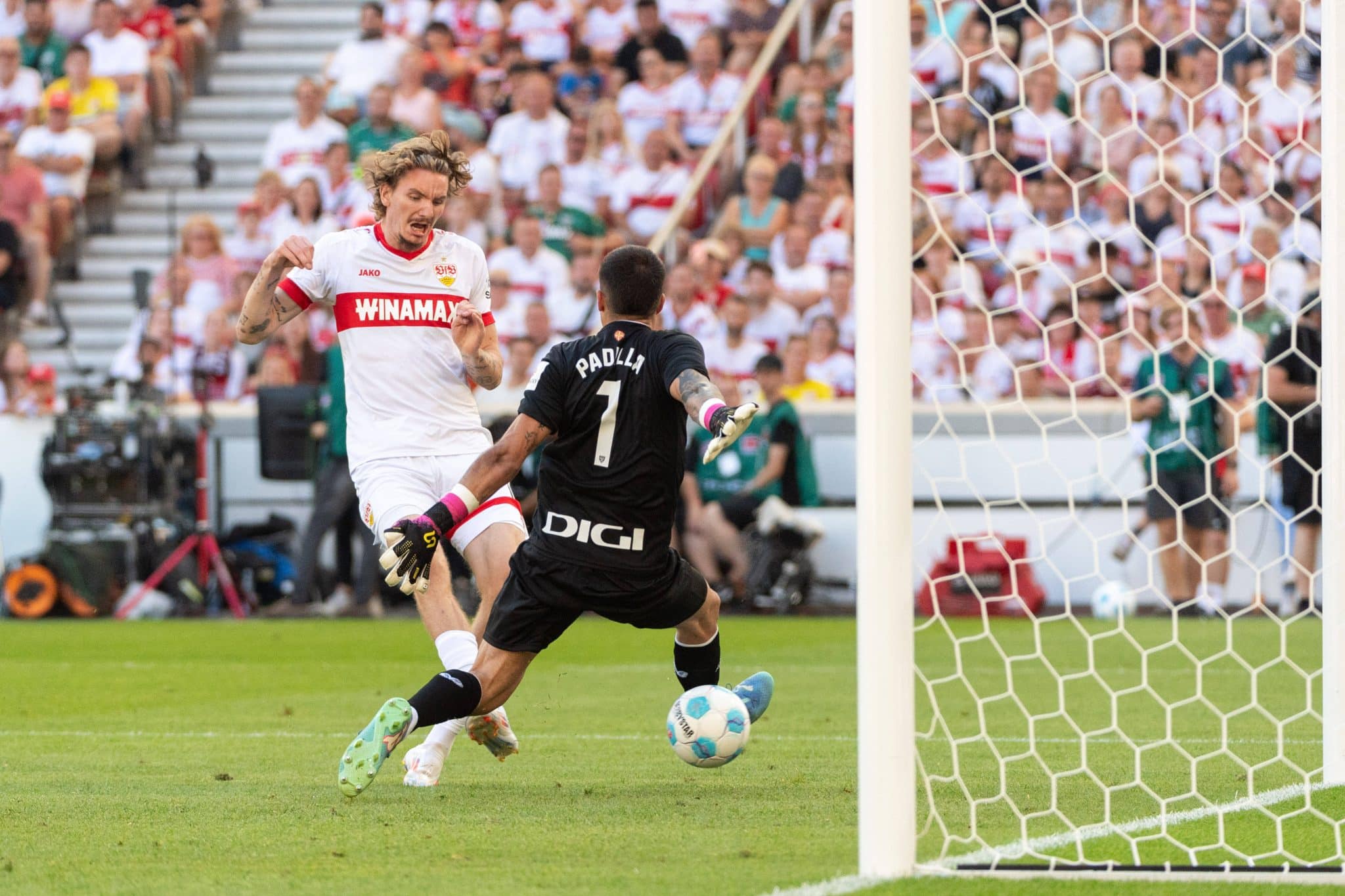 Qui&eacute;n es &Aacute;lex Padilla, el arquero mexicano que mantuvo la racha que inici&oacute; Cuauht&eacute;moc Blanco en LaLiga: &iquest;c&oacute;mo fue su debut de titular con Athletic de Bilbao? / IMAGO