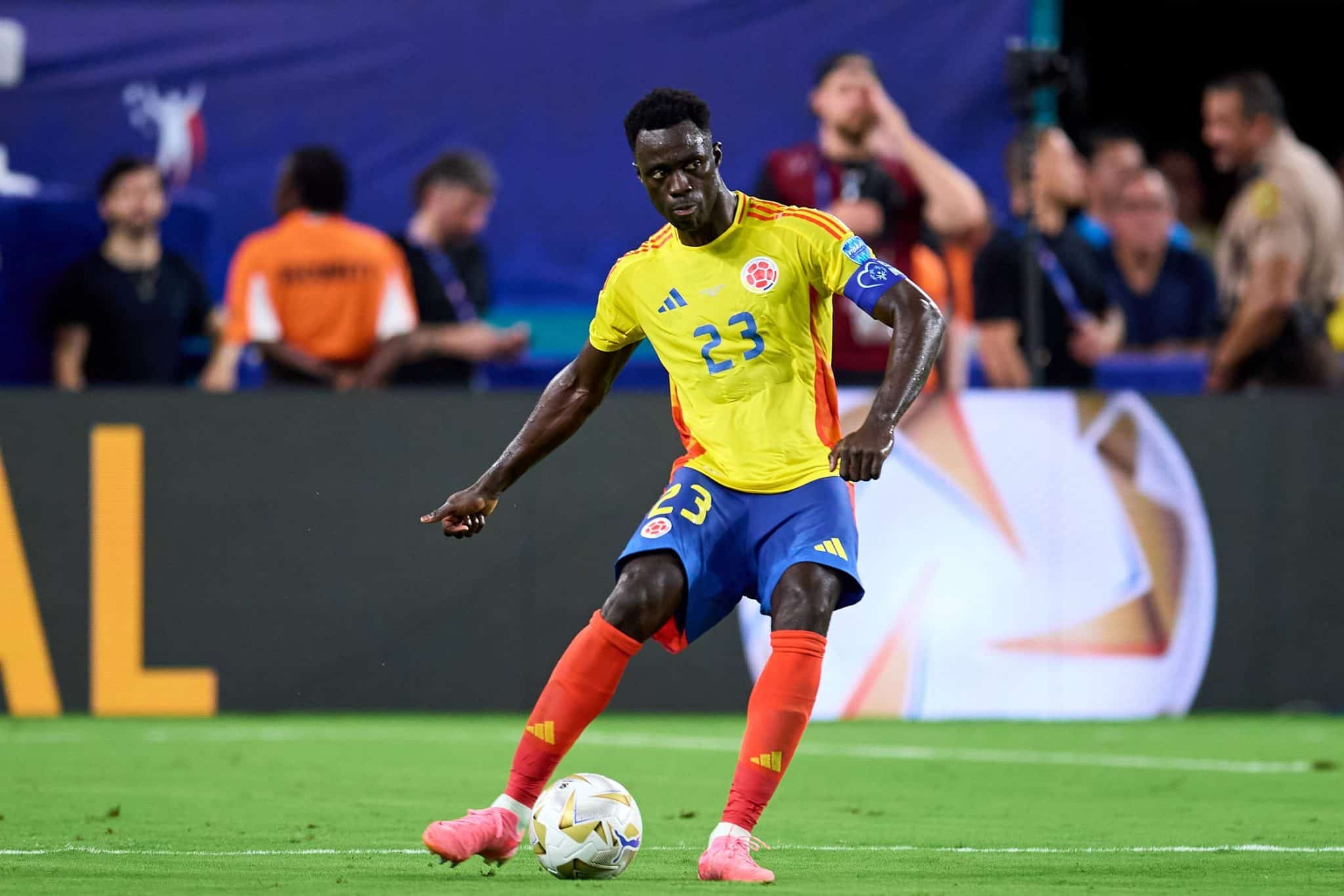 Los mejores defensas colombianos de la historia