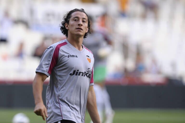 &iquest;Qu&eacute; futbolistas mexicanos han jugado en el Valencia?