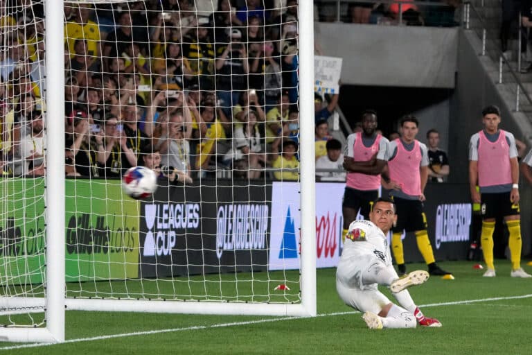 Columbus Crew vs América – Las estadísticas de Luis Malagón en los penales: atajadas, efectividad y goles recibidos