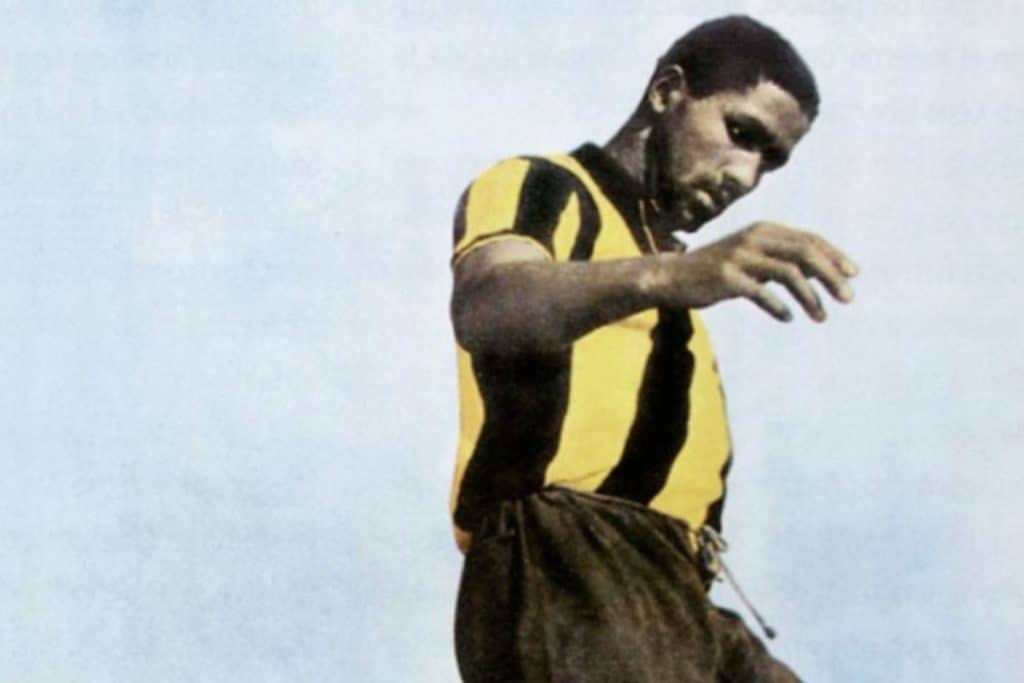 Los 5 futbolistas peruanos con m&aacute;s t&iacute;tulos en la historia