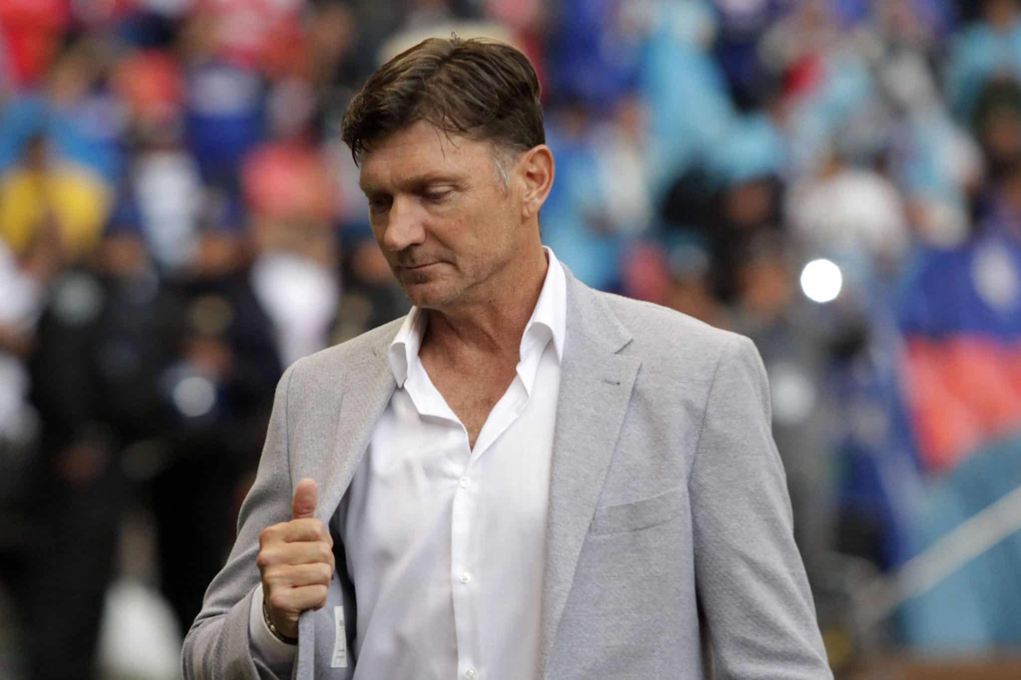 EUM20180924DEP10.JPG CIUDAD DE M&Eacute;XICO.- Soccer/Futbol-Disciplinaria.- El t&eacute;cnico del Toluca, Hern&aacute;n Cristante, fue casti