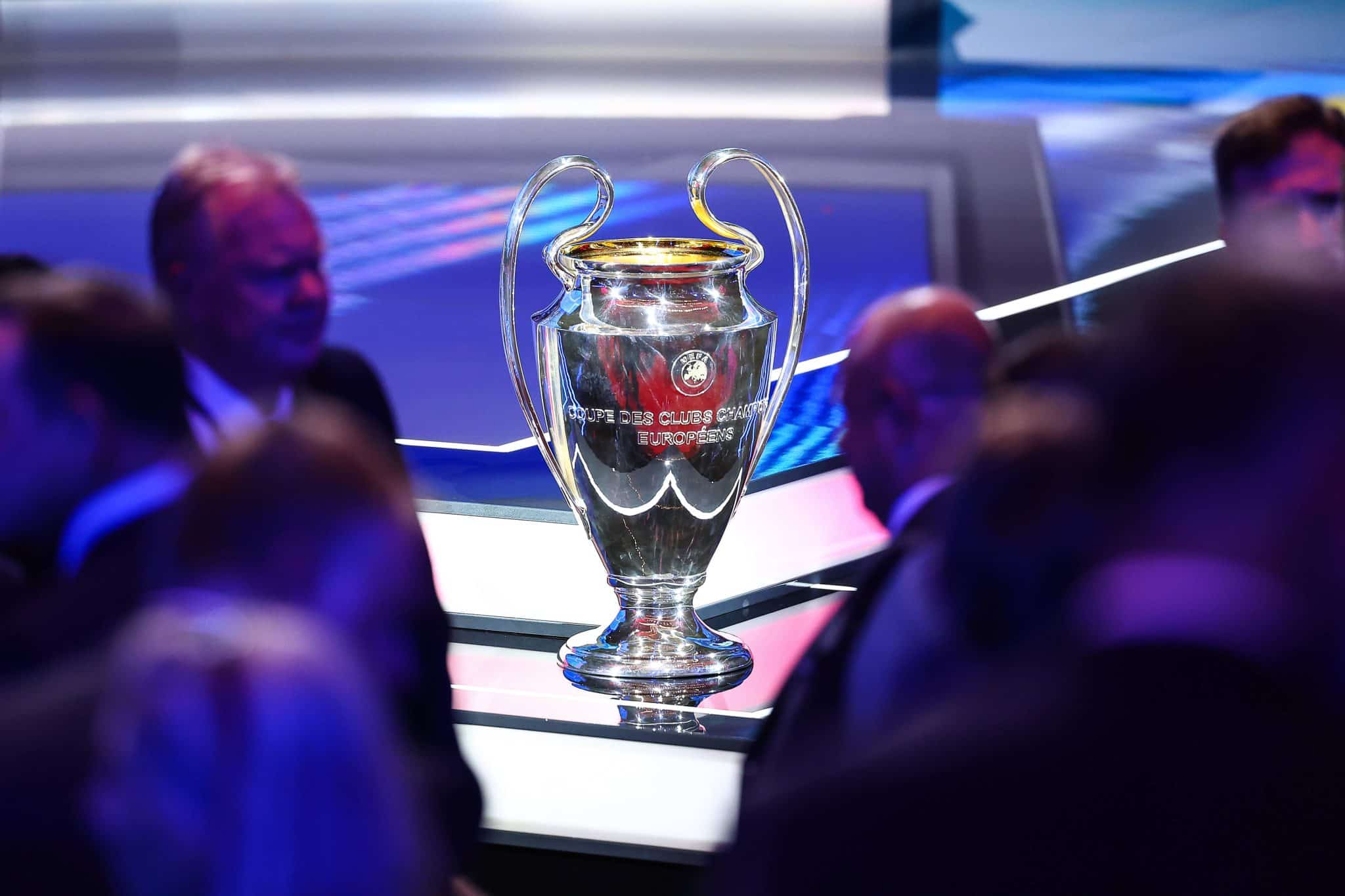 &iquest;Qu&eacute; equipos participan en los play-offs de la Champions League 2024-25?