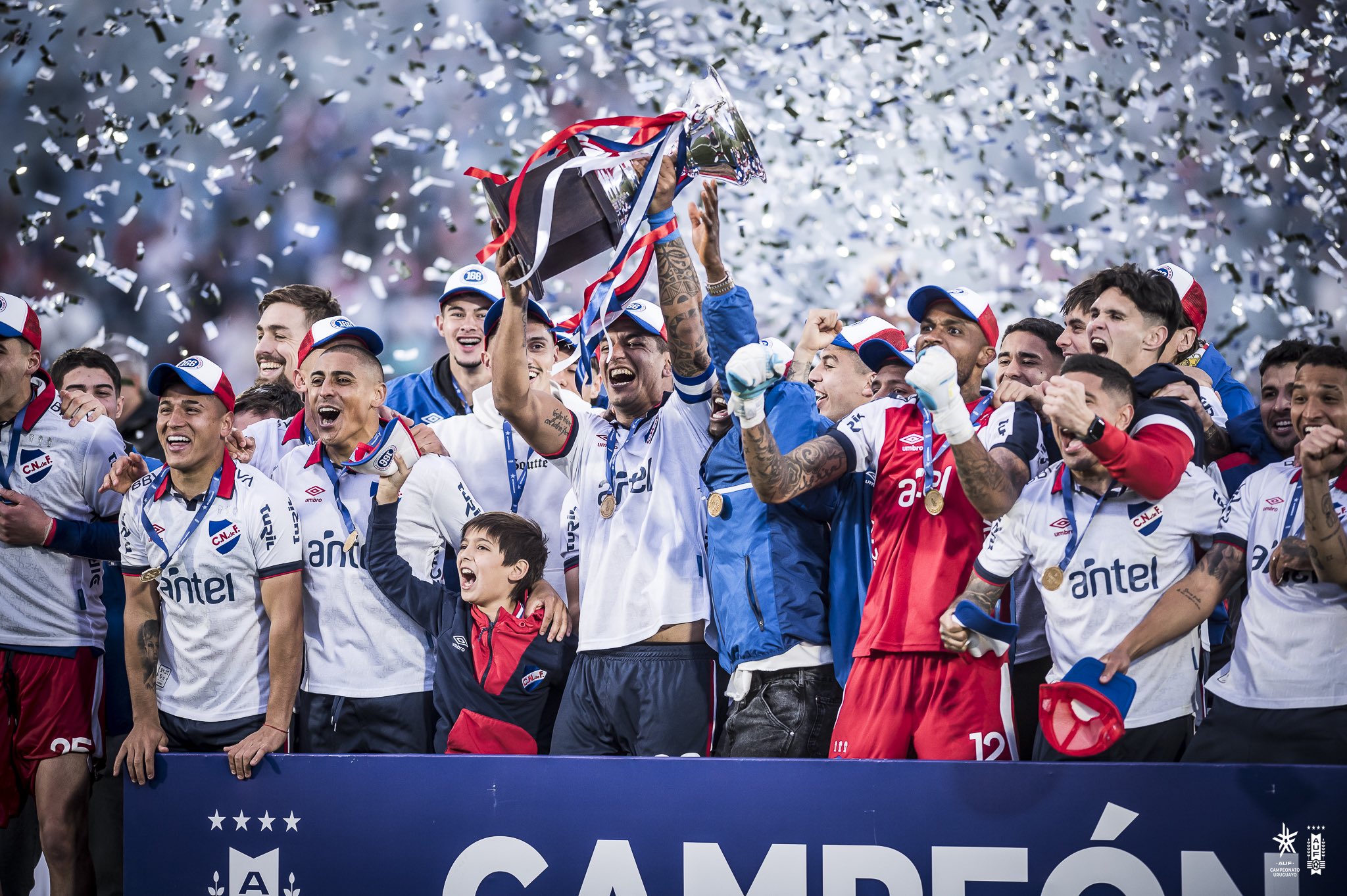 Clasificaci&oacute;n de los equipos uruguayos a las copas internacionales de 2025: &iquest;qui&eacute;nes juegan Libertadores y Sudamericana?