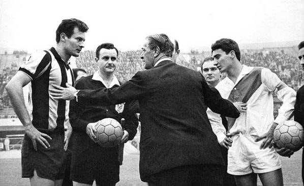 El historial de Pe&ntilde;arol contra rivales brasile&ntilde;os en el Campe&oacute;n del Siglo 