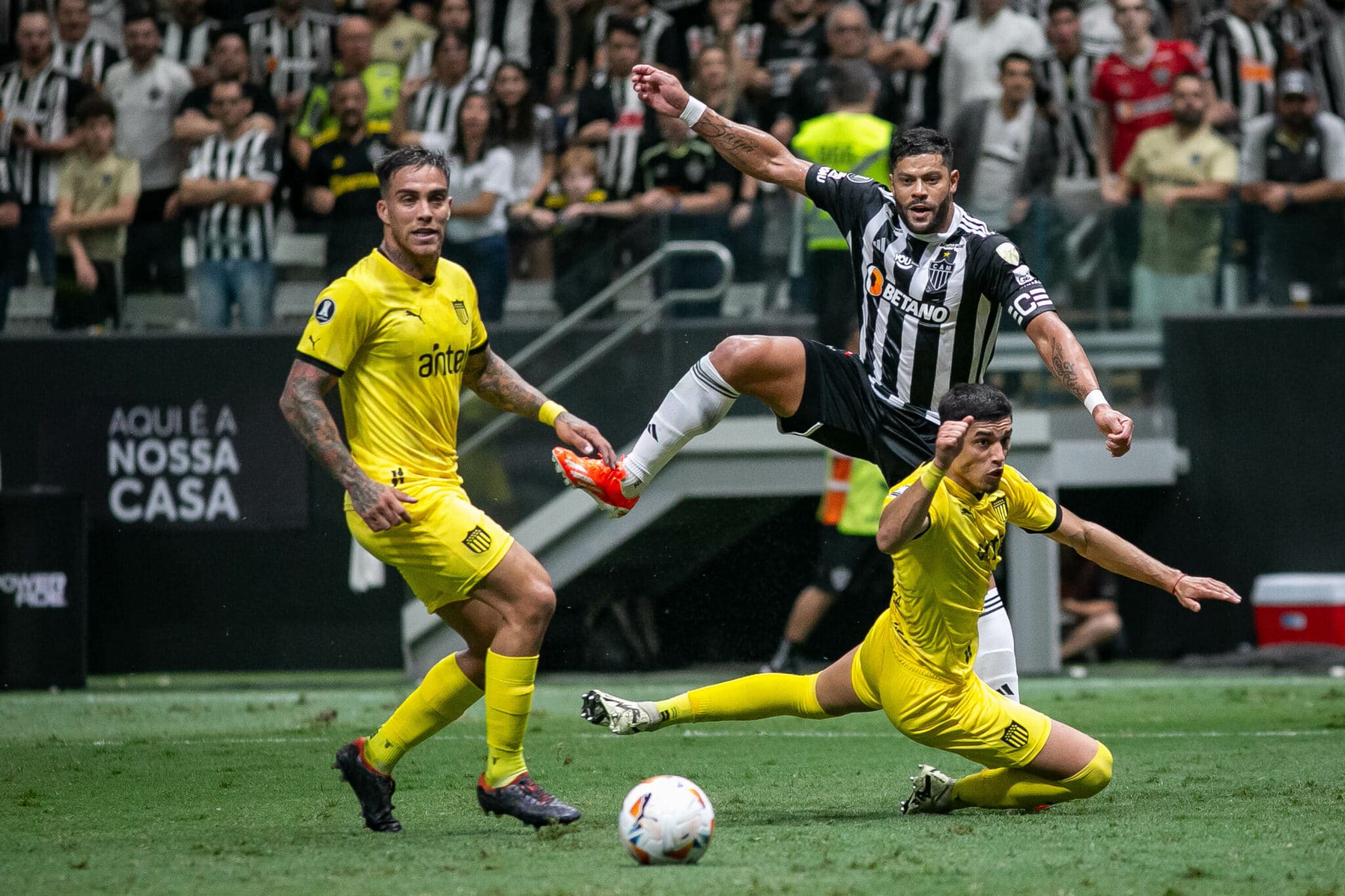 El historial de Pe&ntilde;arol contra rivales brasile&ntilde;os en el Campe&oacute;n del Siglo