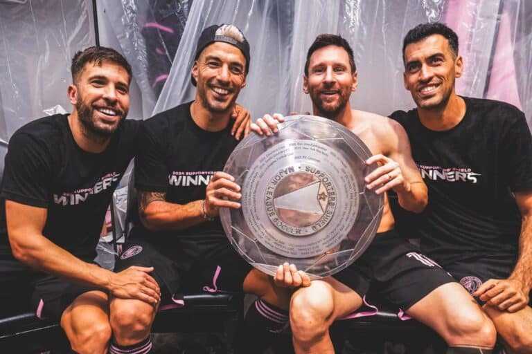 TOP 10 Los jugadores uruguayos con m&aacute;s t&iacute;tulos oficiales en toda la historia