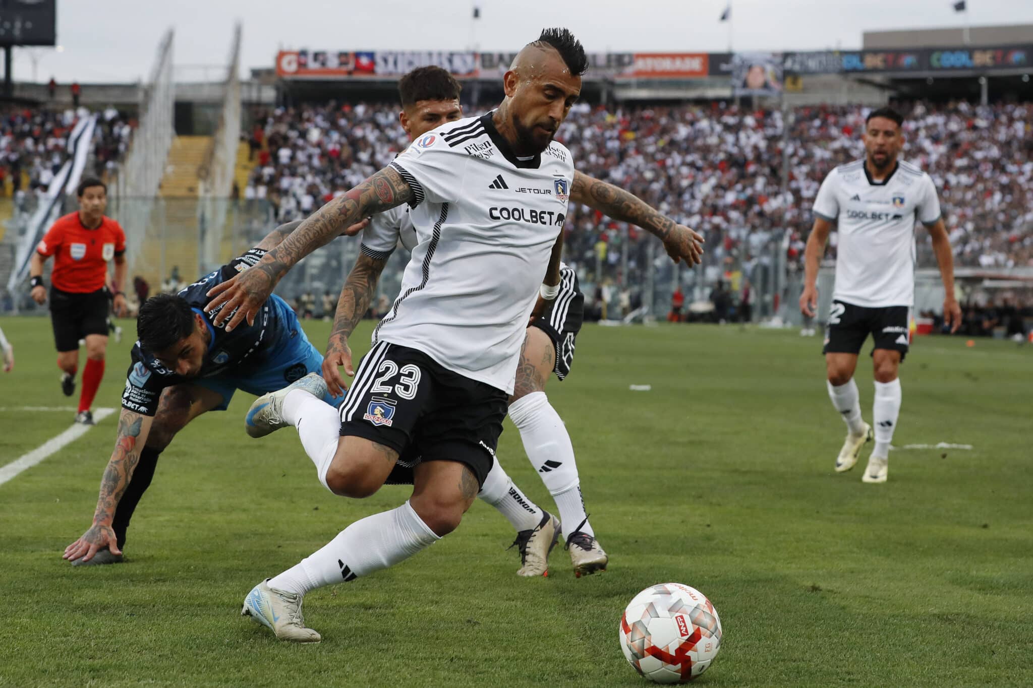 Cuánto ganará Arturo Vidal en Colo Colo 2025: sueldo por mes y por temporada
