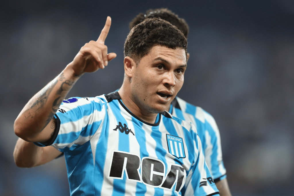 Cu&aacute;ntos t&iacute;tulos tiene Juanfer Quintero