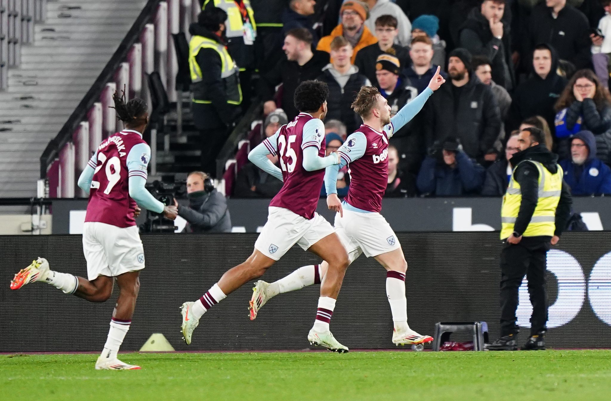 West Ham hunde a Leicester en la crisis: los Foxes al borde del abismo