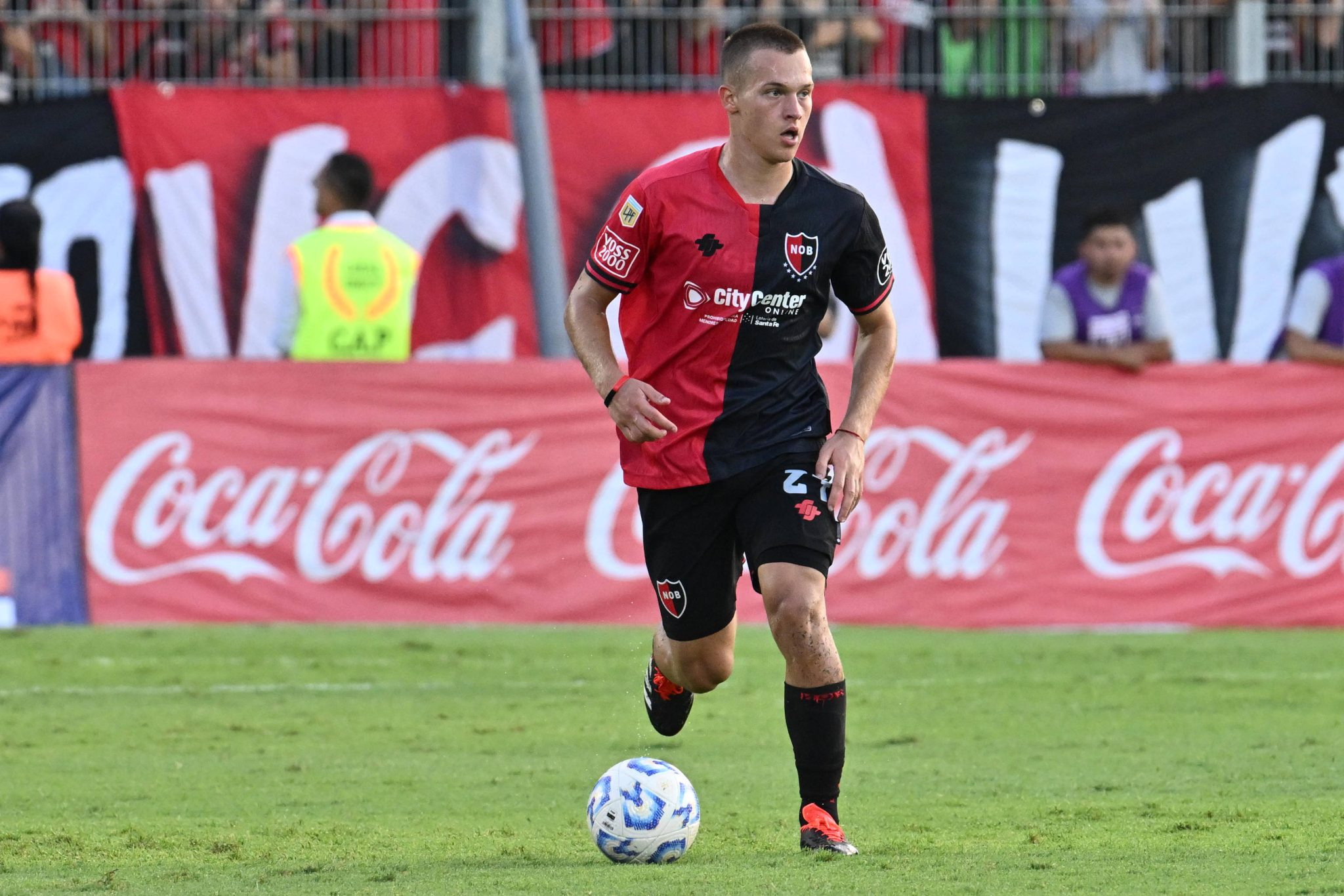 Newell’s Old Boys y Belgrano: un empate táctico bajo alta tensión en Argentina